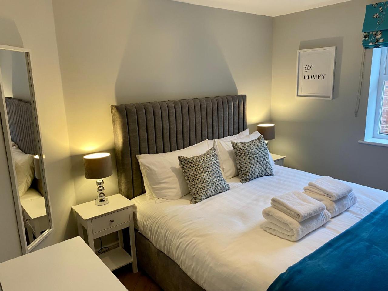 Luxury Riverside City Centre Apartment, York, Yorkshire