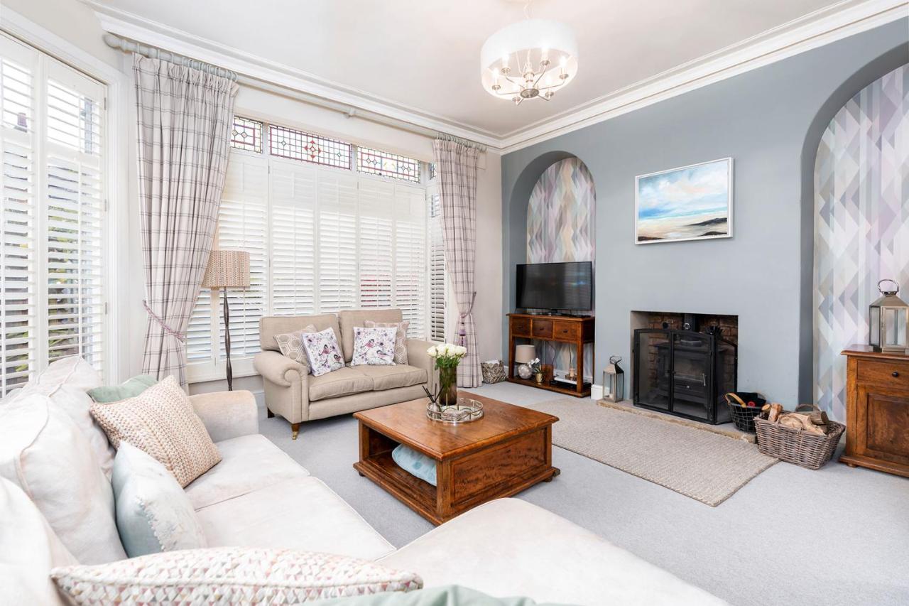 Luxury Victorian Town House - with parking. — photo 5