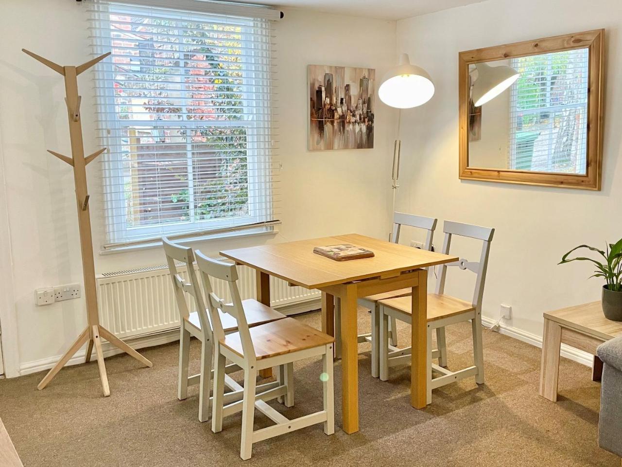 Millers Cottage with Free Allocated Parking — photo 7