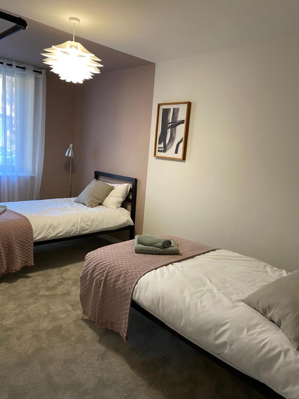 Modern apartment in central quiet York with free Parking - Contemporary new building — photo 6