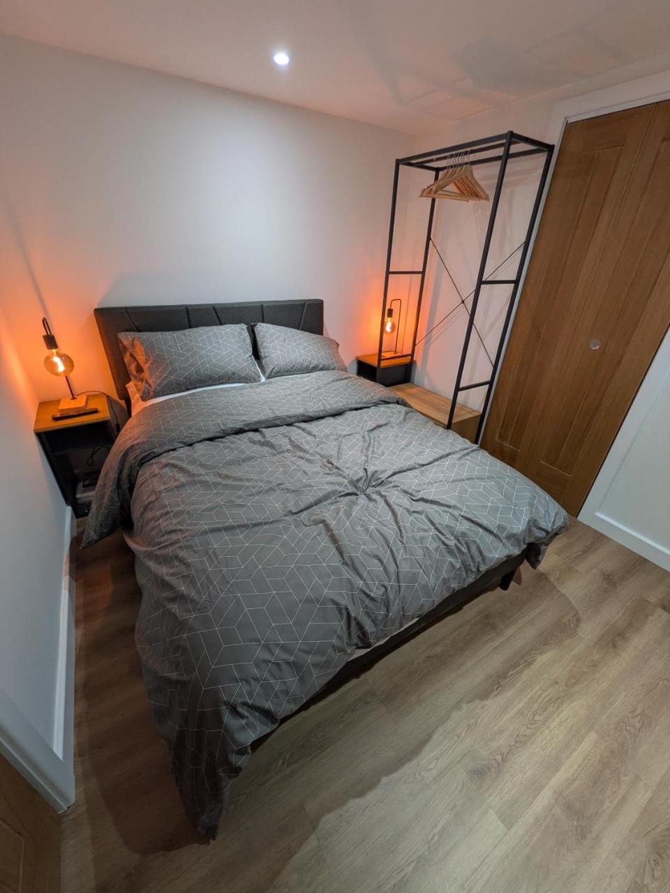 Modern Tiny Garden House — photo 7