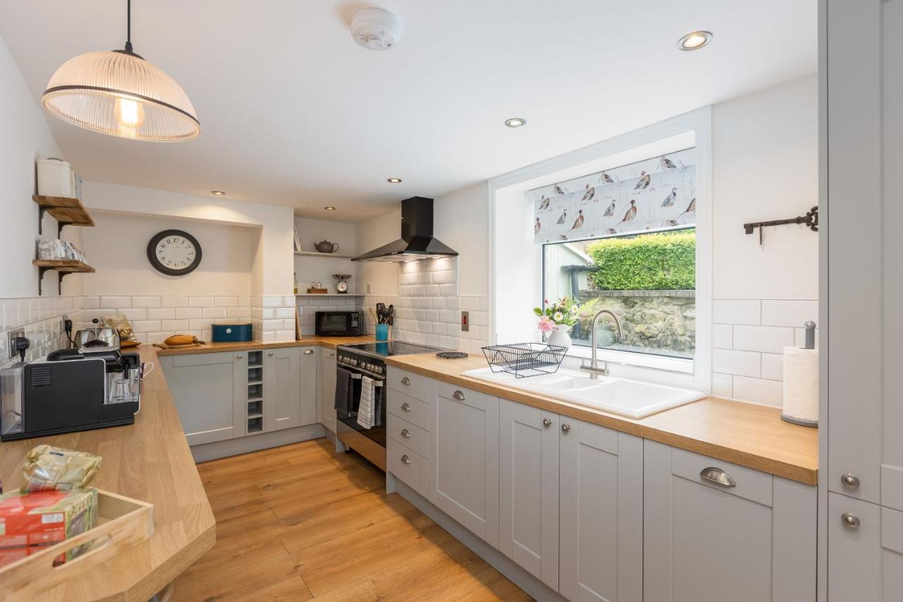 Moorside Cottage - Beautiful North Yorkshire Stone Cottage — photo 4