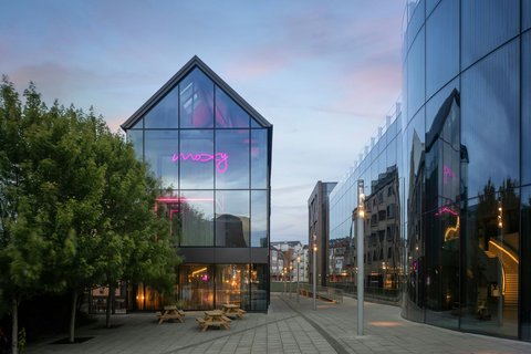 Moxy York