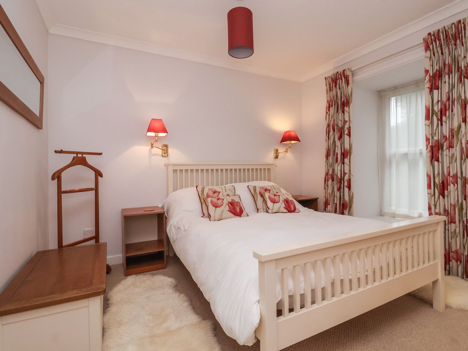 New Tower House- 10 Pear Tree Court — photo 9