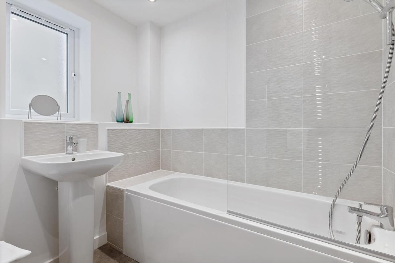 Pass the Keys Gorgeous 1 bed New-Build in York — photo 8