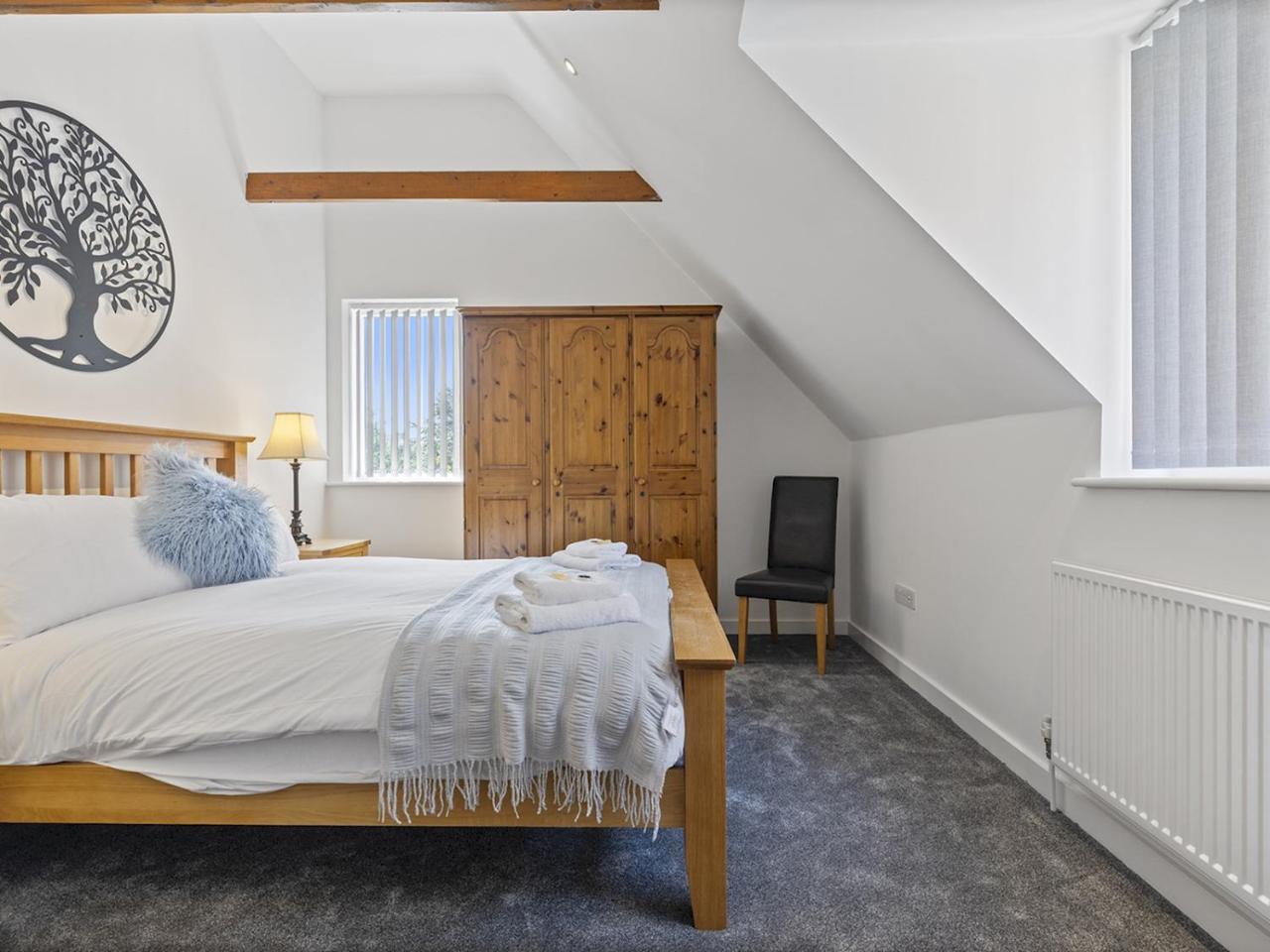 Pass the Keys Tannery Mews - Stunning Central 2-Bed with Parking — photo 7