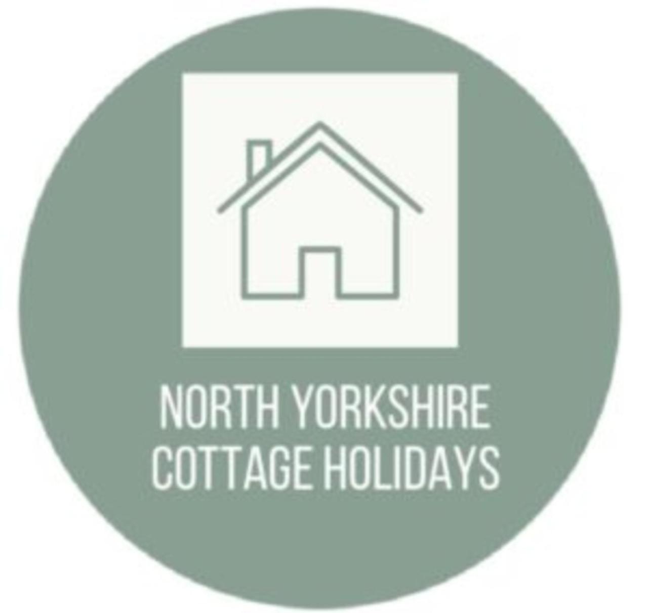 Picturesque Stone Cottage in the Heart of North Yorkshire Village - Hideaway Cottage — photo 9
