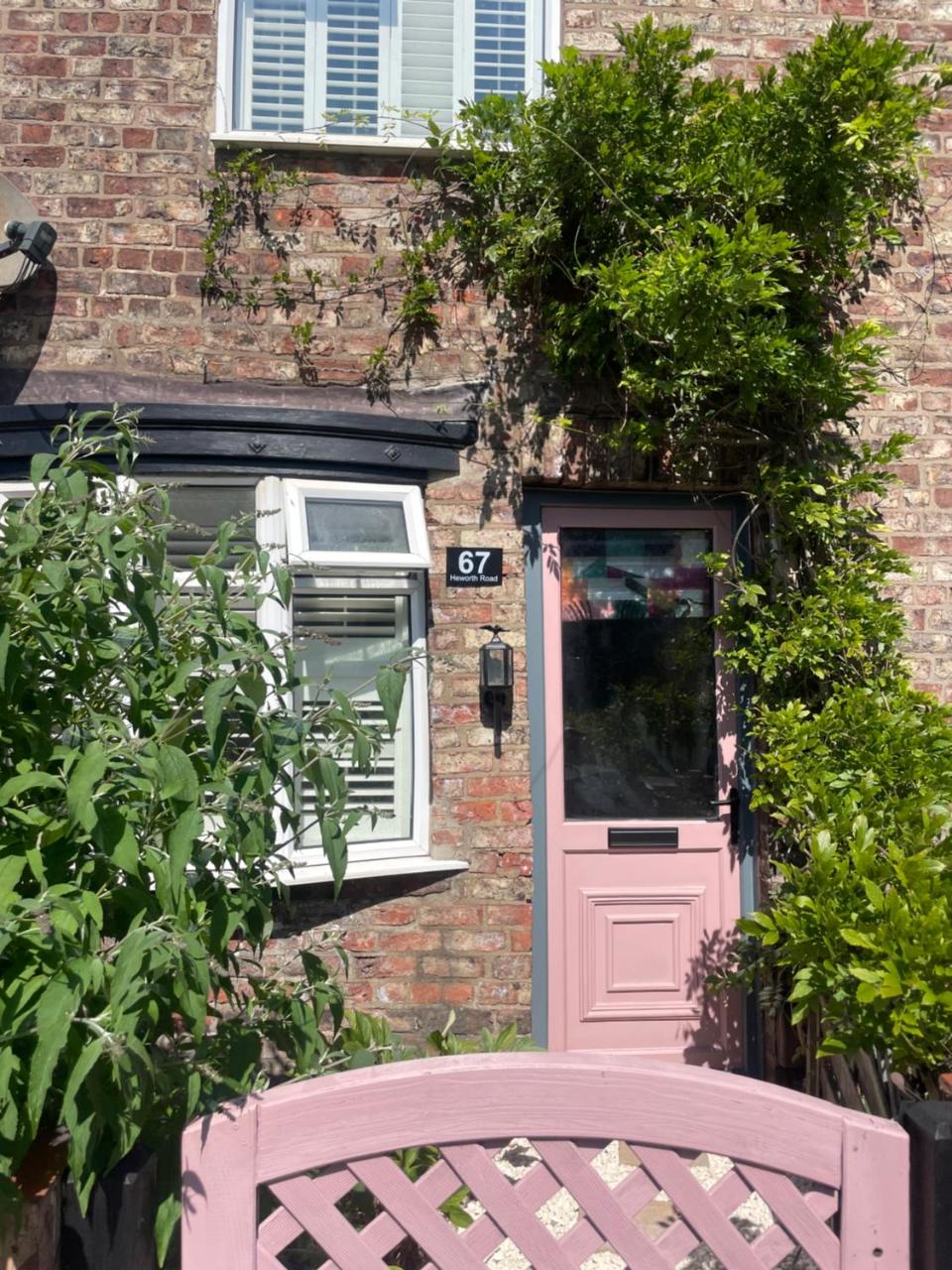 Quirky little end of terrace, York, Yorkshire