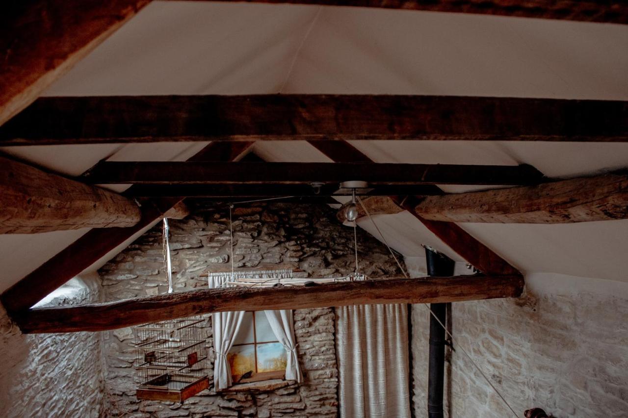 Quirky Tiny Home in York Moors — photo 3