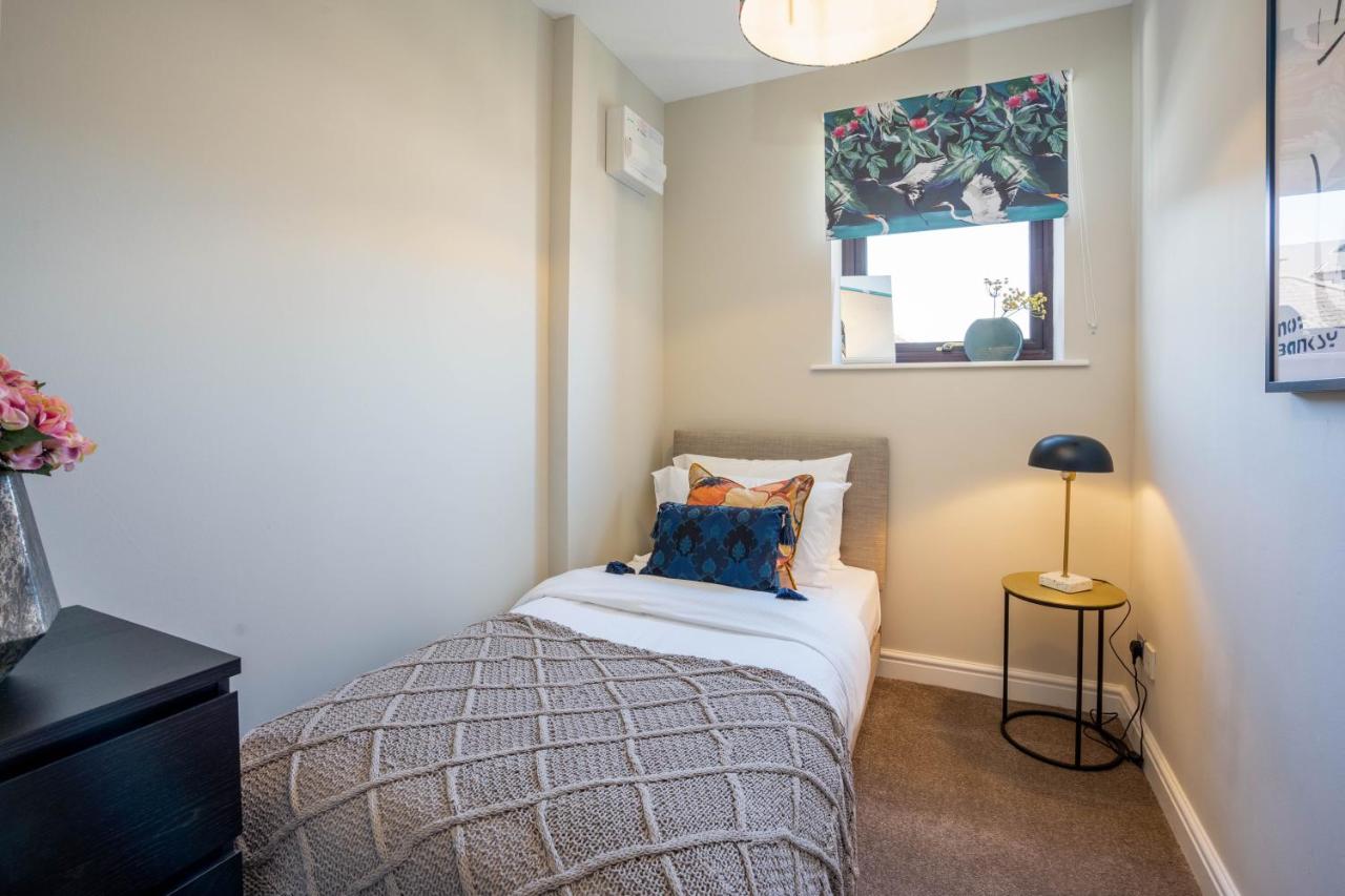 Redfearn Apartment — photo 2