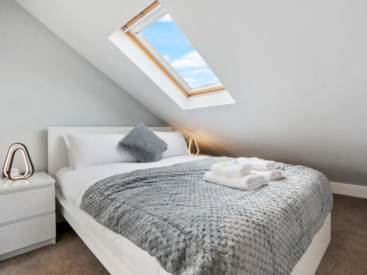 Refurbished 2 Bed Close To City - Pass The Keys — photo 7