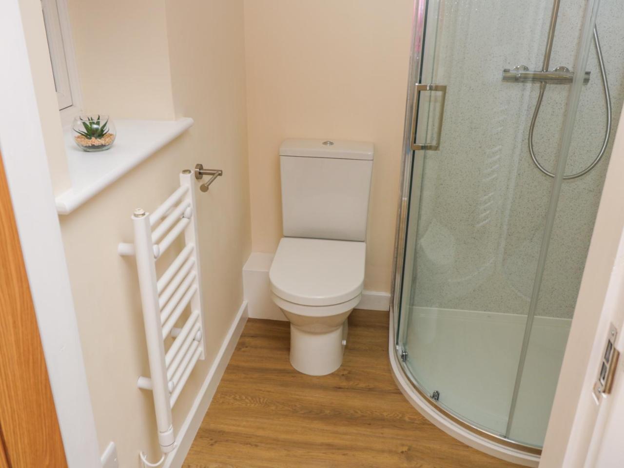 Ryedale Country Lodges - Hazel Lodge — photo 8
