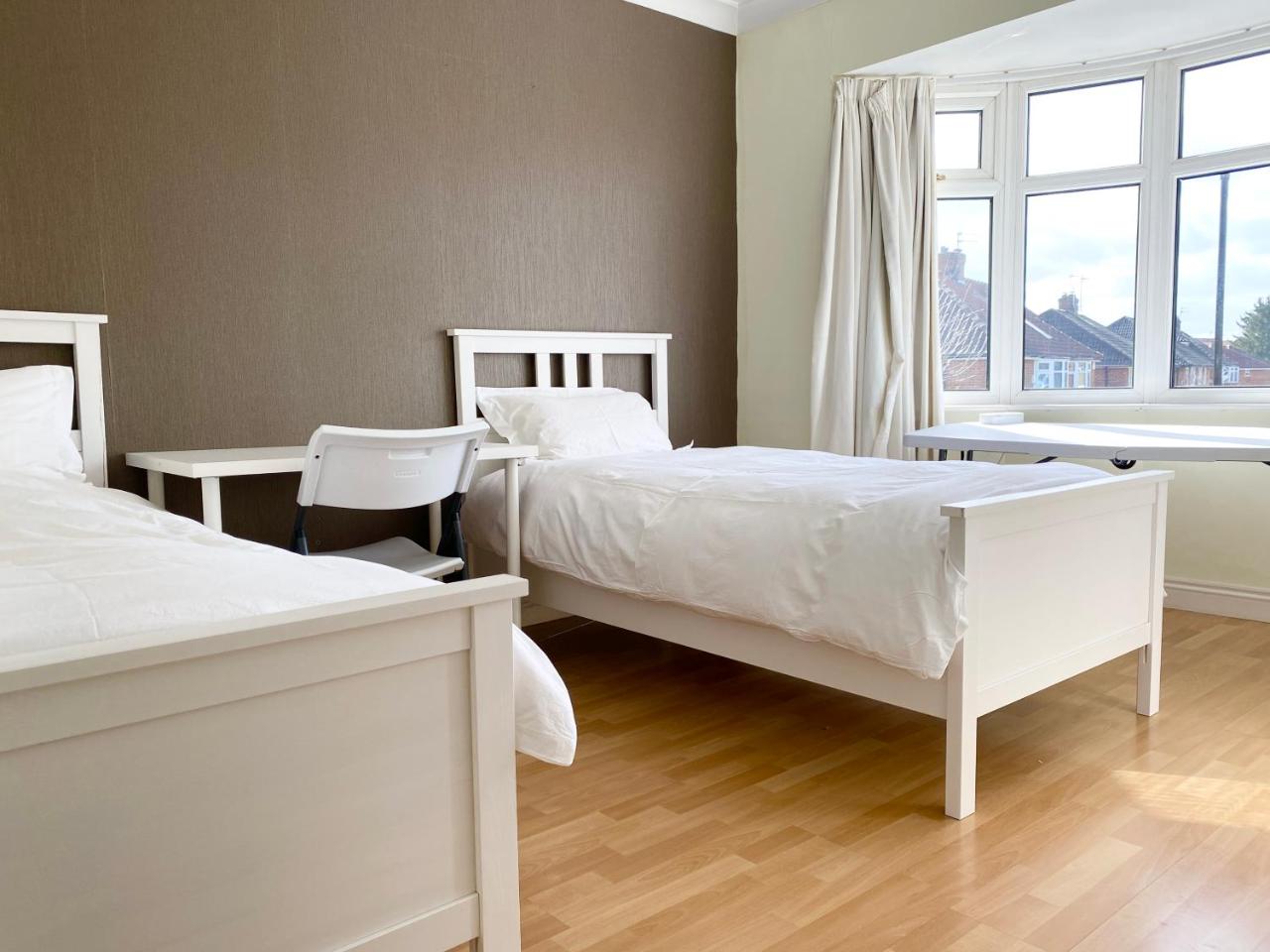 Spacious Five-Bedroom House Close to York Centre - Orchid House — photo 7