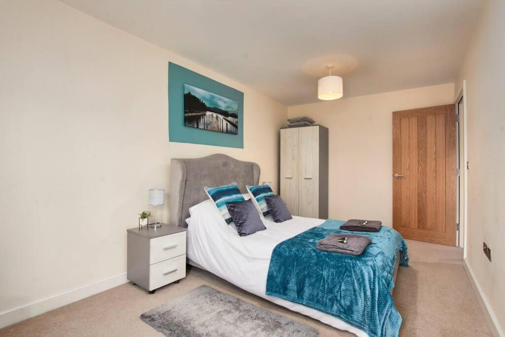 Spacious Flat with Parking in the Heart of York — photo 6