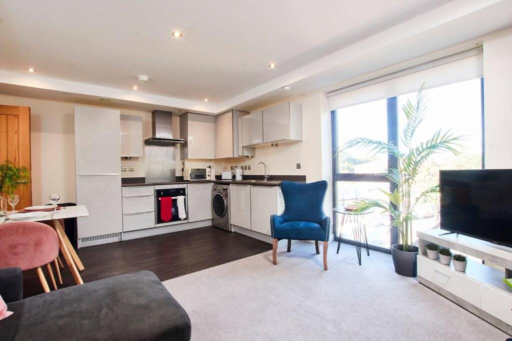 Spacious Flat with Parking in the Heart of York — photo 8