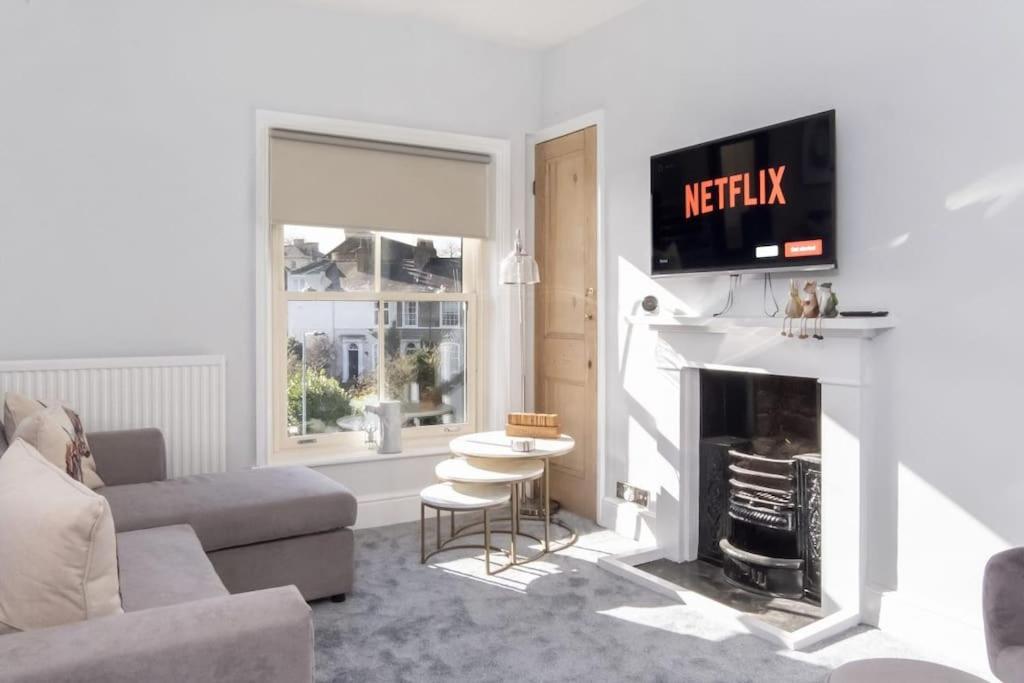 Station view apartment, York, Yorkshire