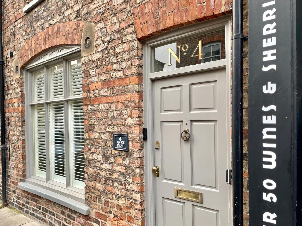 Stay at No 4 York Centre, York, Yorkshire
