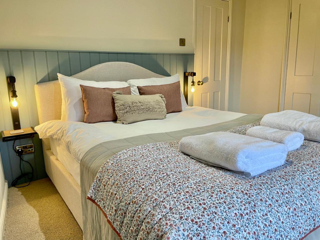 Stay at No 4 York Centre — photo 8