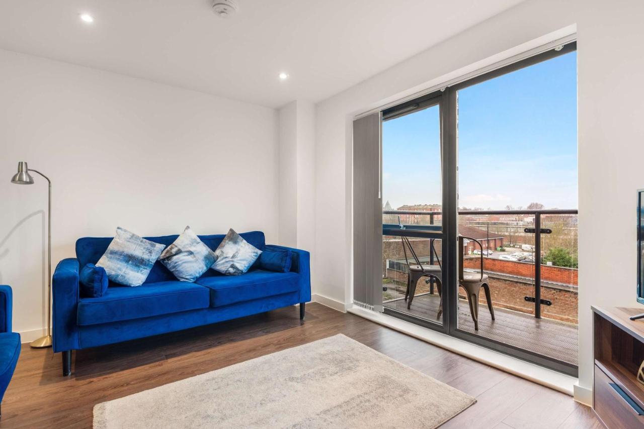 StayZeni, Ouse Court York Bright 2 Bed Apartment, York, Yorkshire
