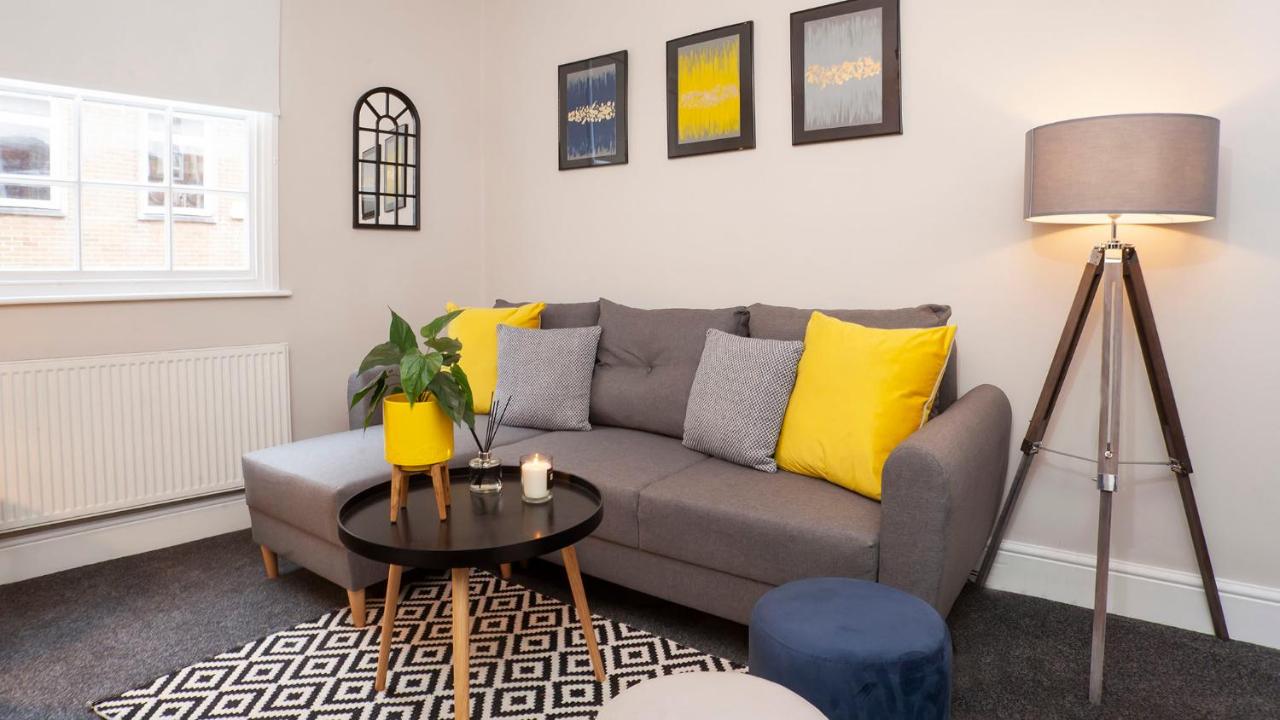 Stylish and most central 2 bed -Free Parking, York, Yorkshire