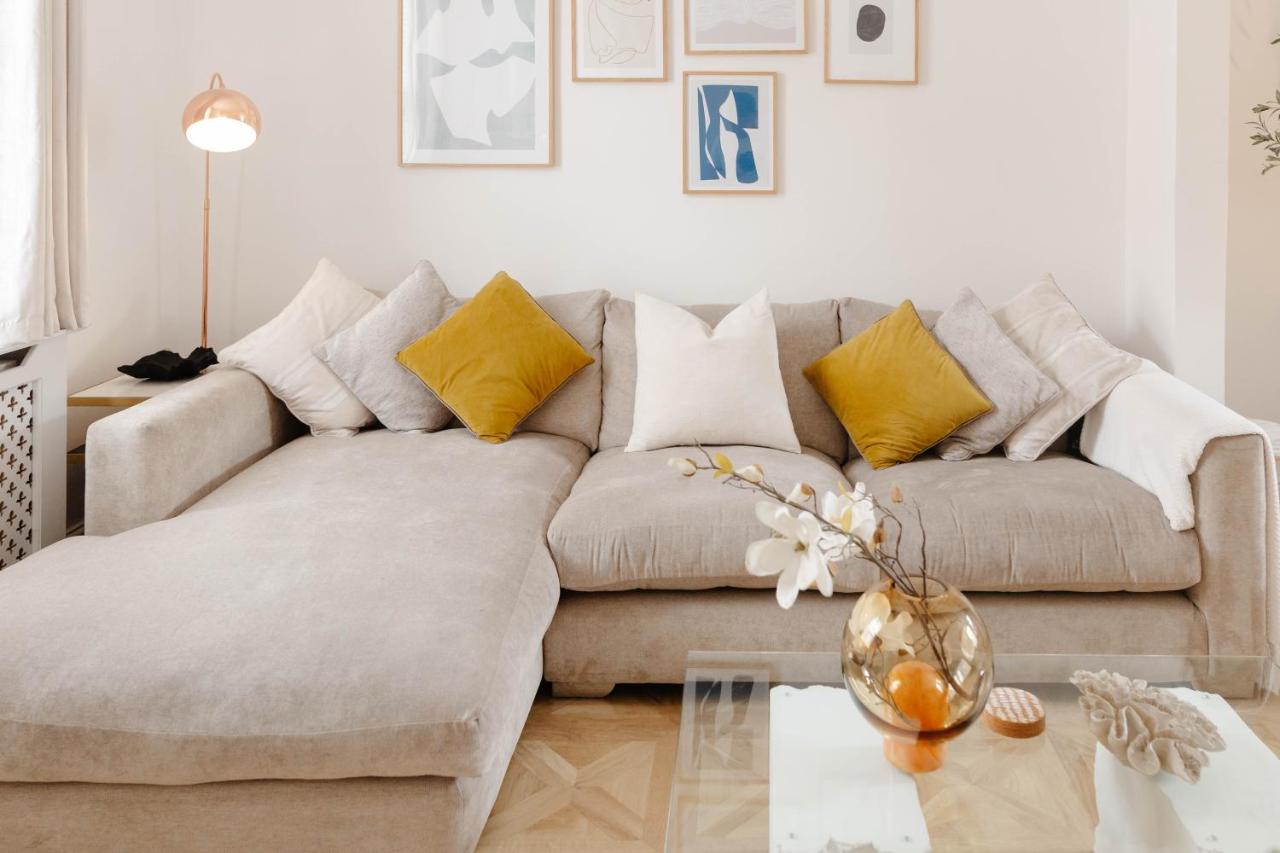 Stylish & Comfortable Modern Getaway — photo 8