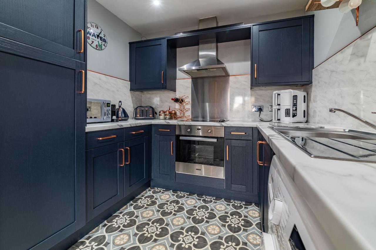 Stylish York flat with private parking — photo 2
