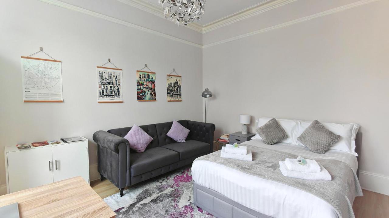 Stylish York Studio — photo 6