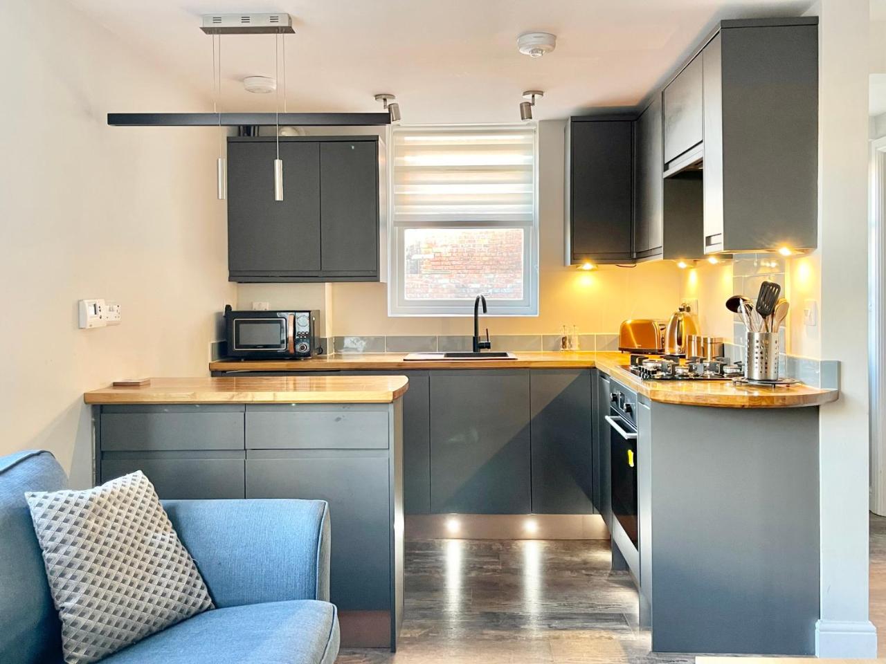 The Bungalow 1A Wenlock — photo 3