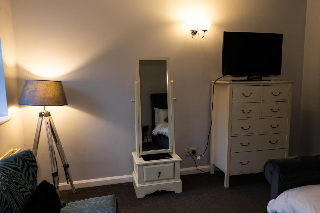 The lodge at Carlton tavern free parking — photo 8