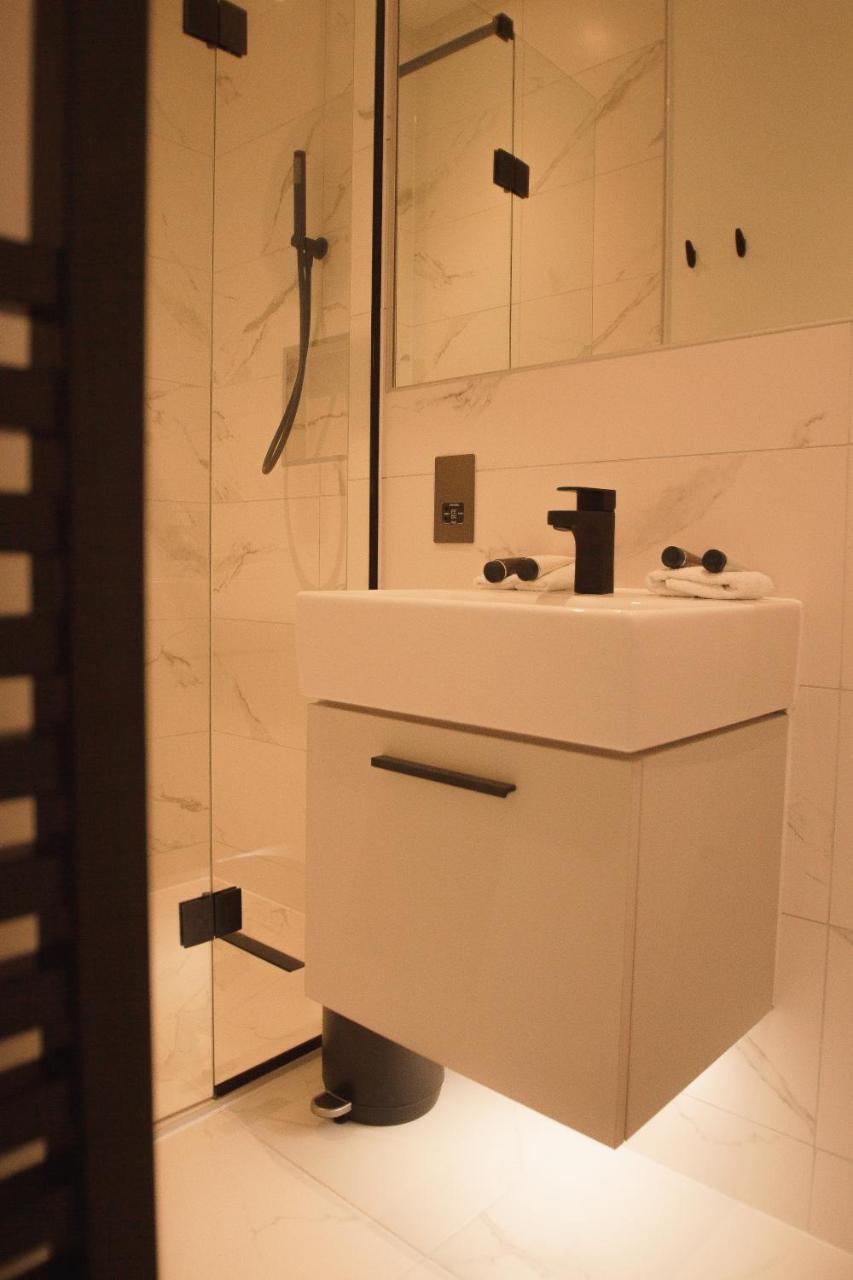 The Loft, Bootham House - luxury city centre apartment with parking space — photo 3