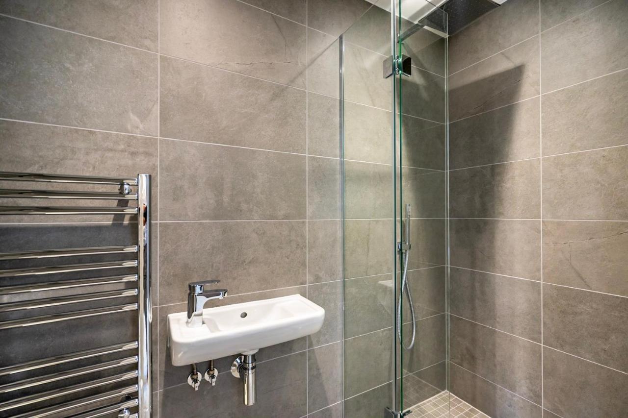 The Lux at Ryedale House — photo 3