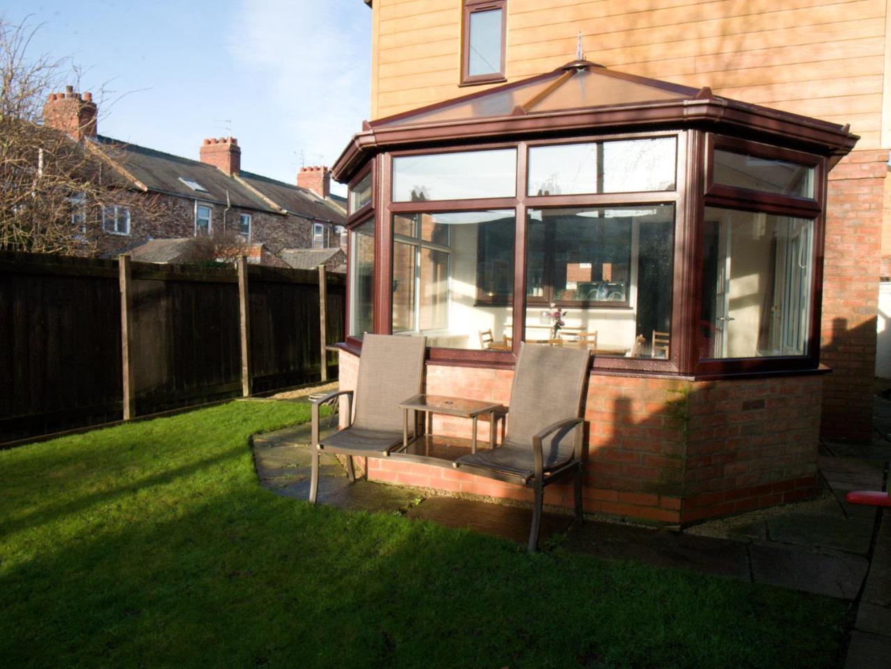 The Old Forge, Trafalgar Court — photo 5