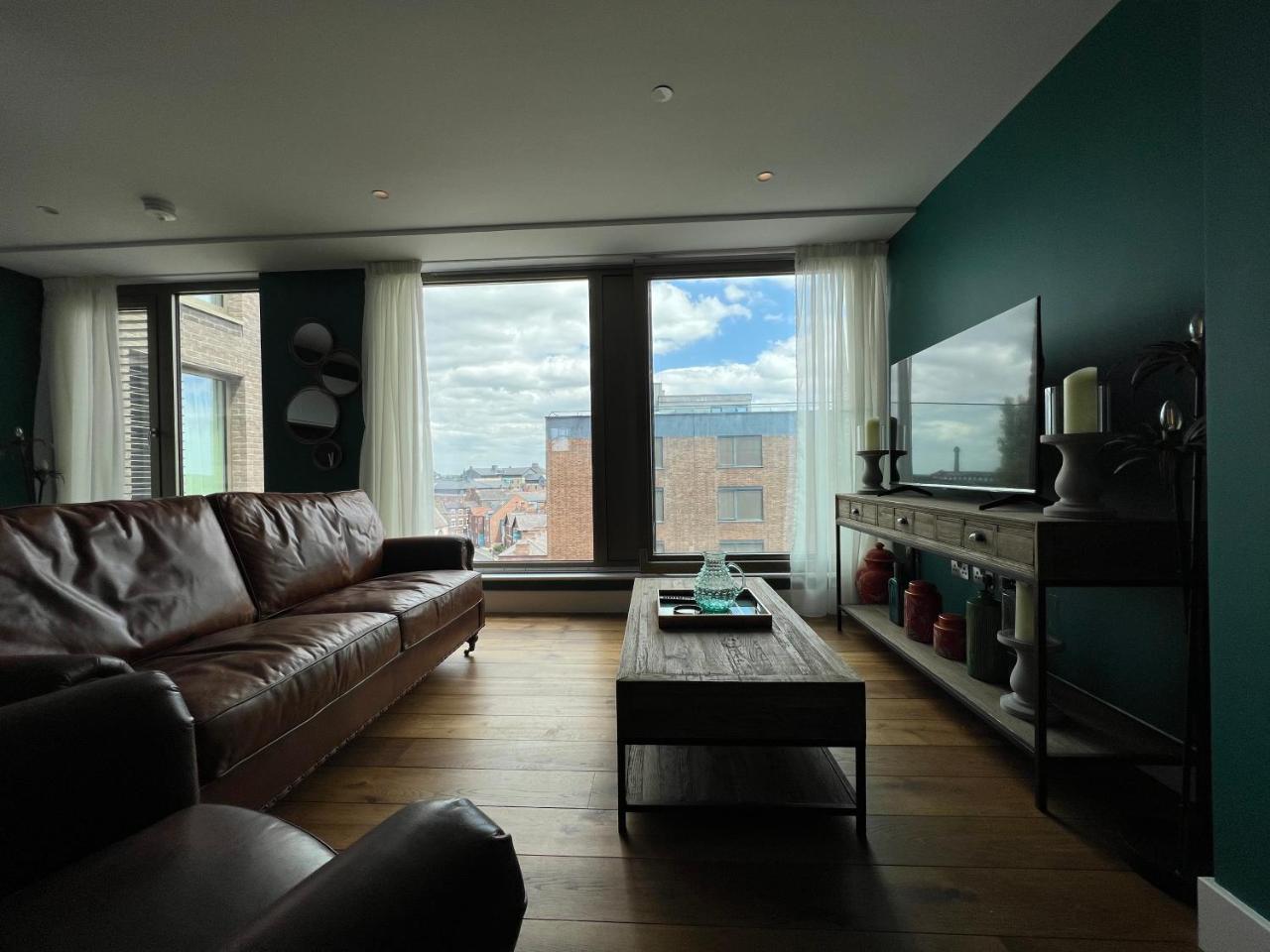 The Spitalfields Suite at Ryedale House — photo 3