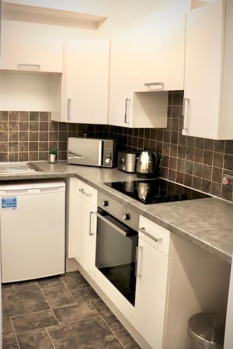 The Stuart Suite - spacious, affordable, city centre — photo 4
