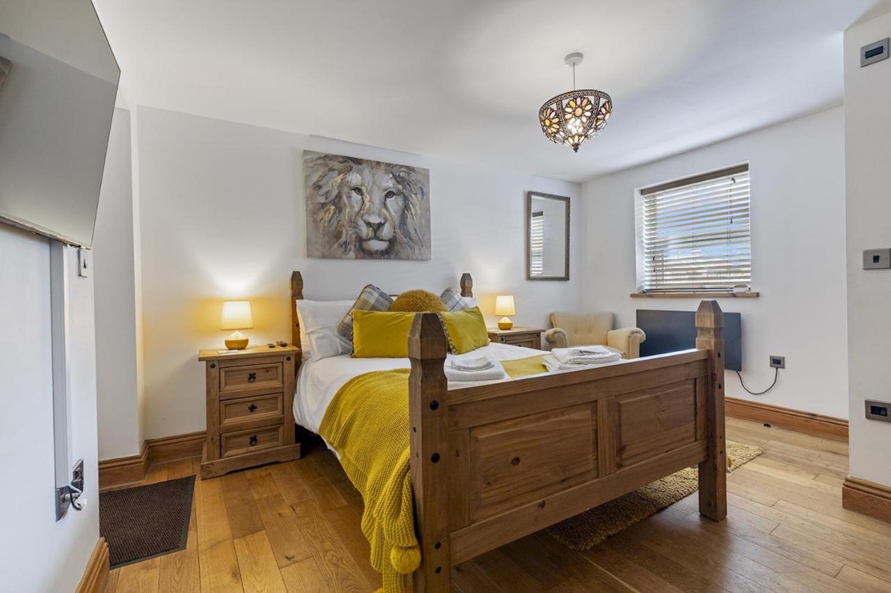 The Terrace - Beautiful 1-Bed with Roof Terrace Pass the Keys, York, Yorkshire