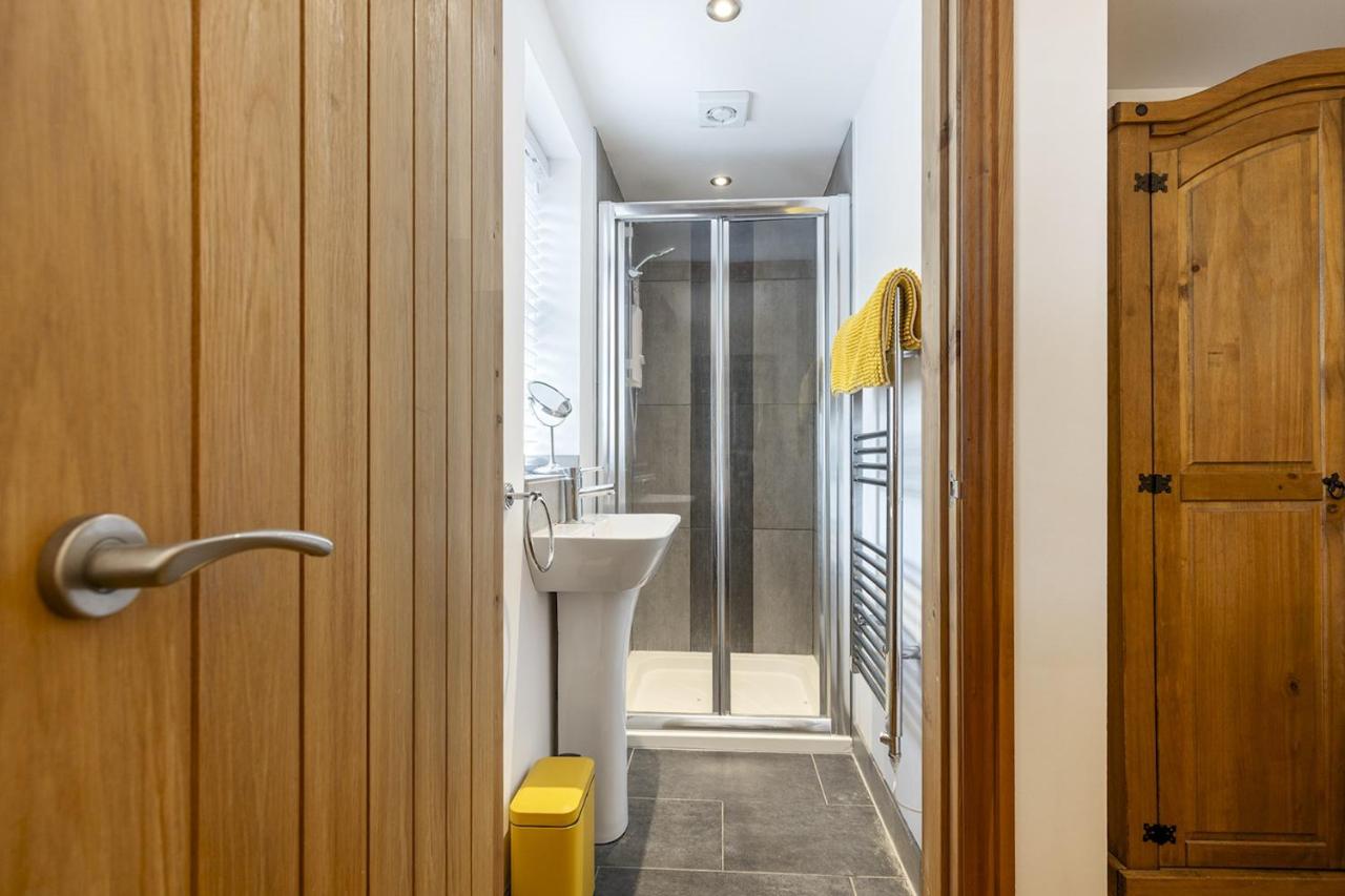 The Terrace - Beautiful 1-Bed with Roof Terrace Pass the Keys — photo 3