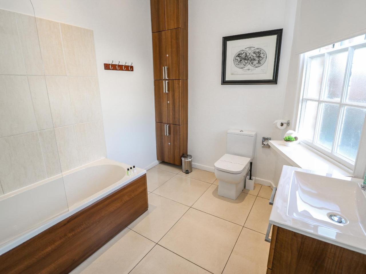 The Townhouse — photo 8