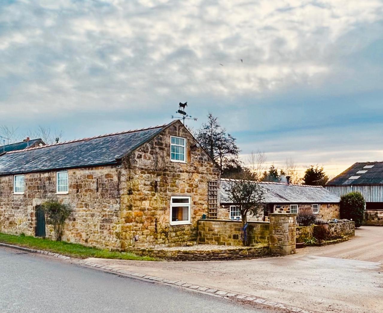 Twattleton Cottage Kilburn Yorkshire - Beautiful views — photo 3