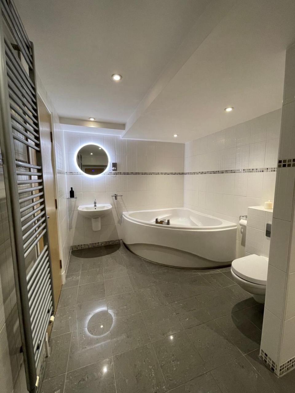 Vikings Duplex Apartment Next To York Minster With Parking — photo 4