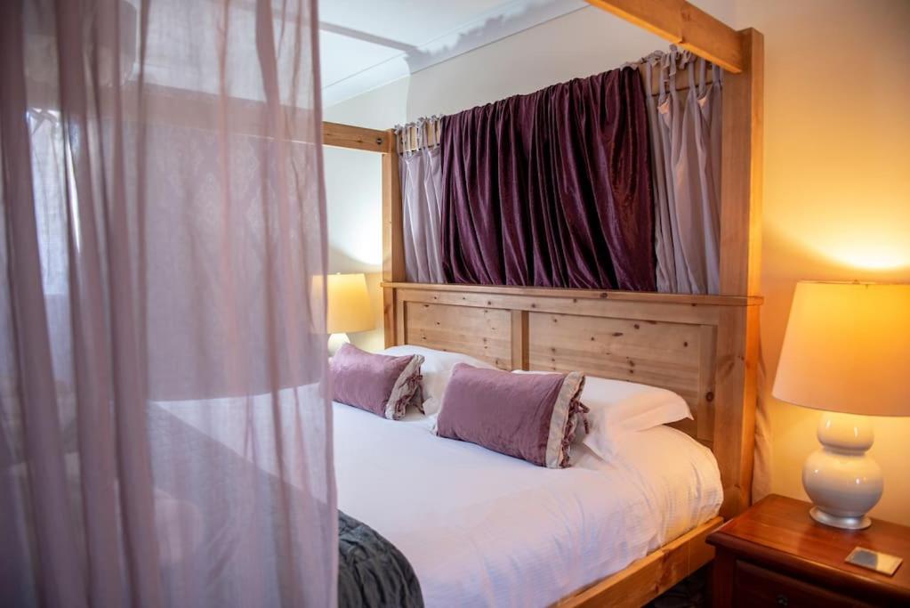 Wild Oats Lodge 6, Yellowtop Country Park, York, Yorkshire