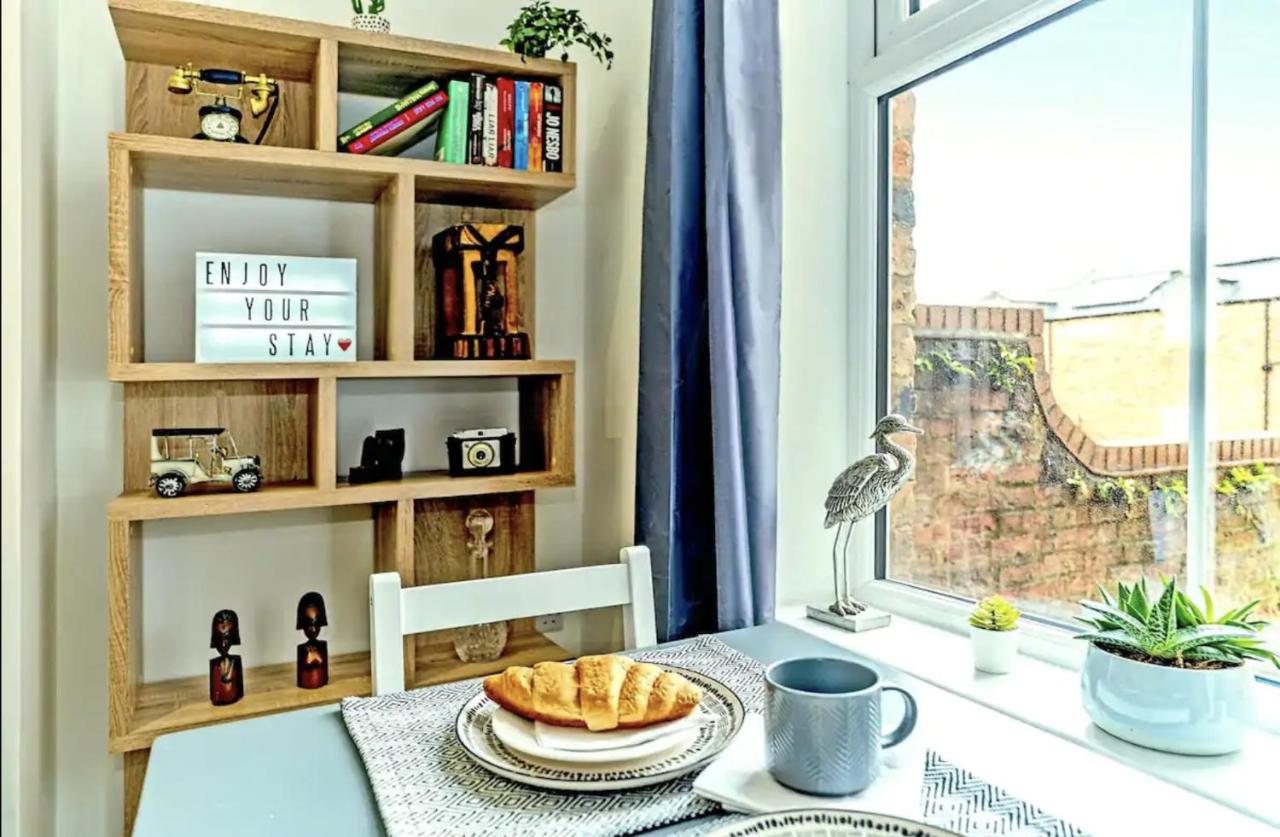YE OLDE WINDMILL APARTMENT *FreeParking* — photo 6