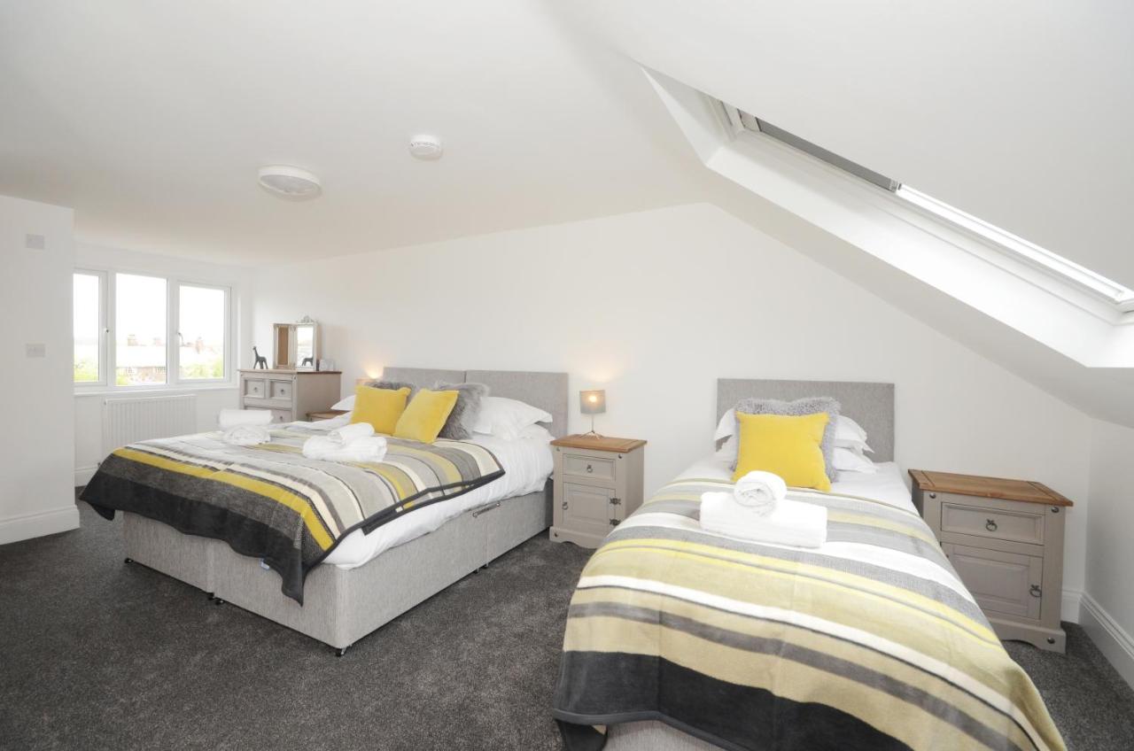 York Boutique House- spacious & stylish with free parking — photo 7