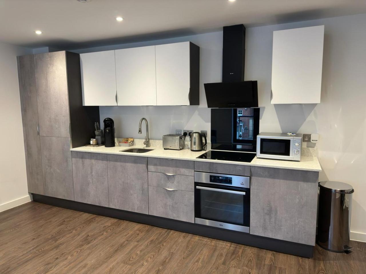 York centre pad - free parking and private gym! — photo 3