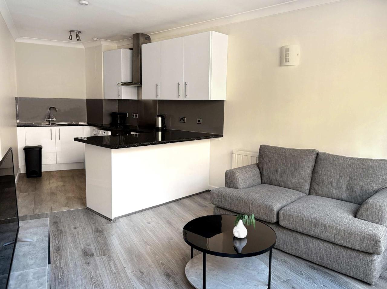 York City Centre Flat with View — photo 3