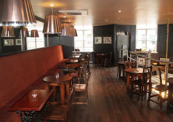 Atlas Pub Image 4