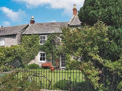 Holly Cottage Image 1
