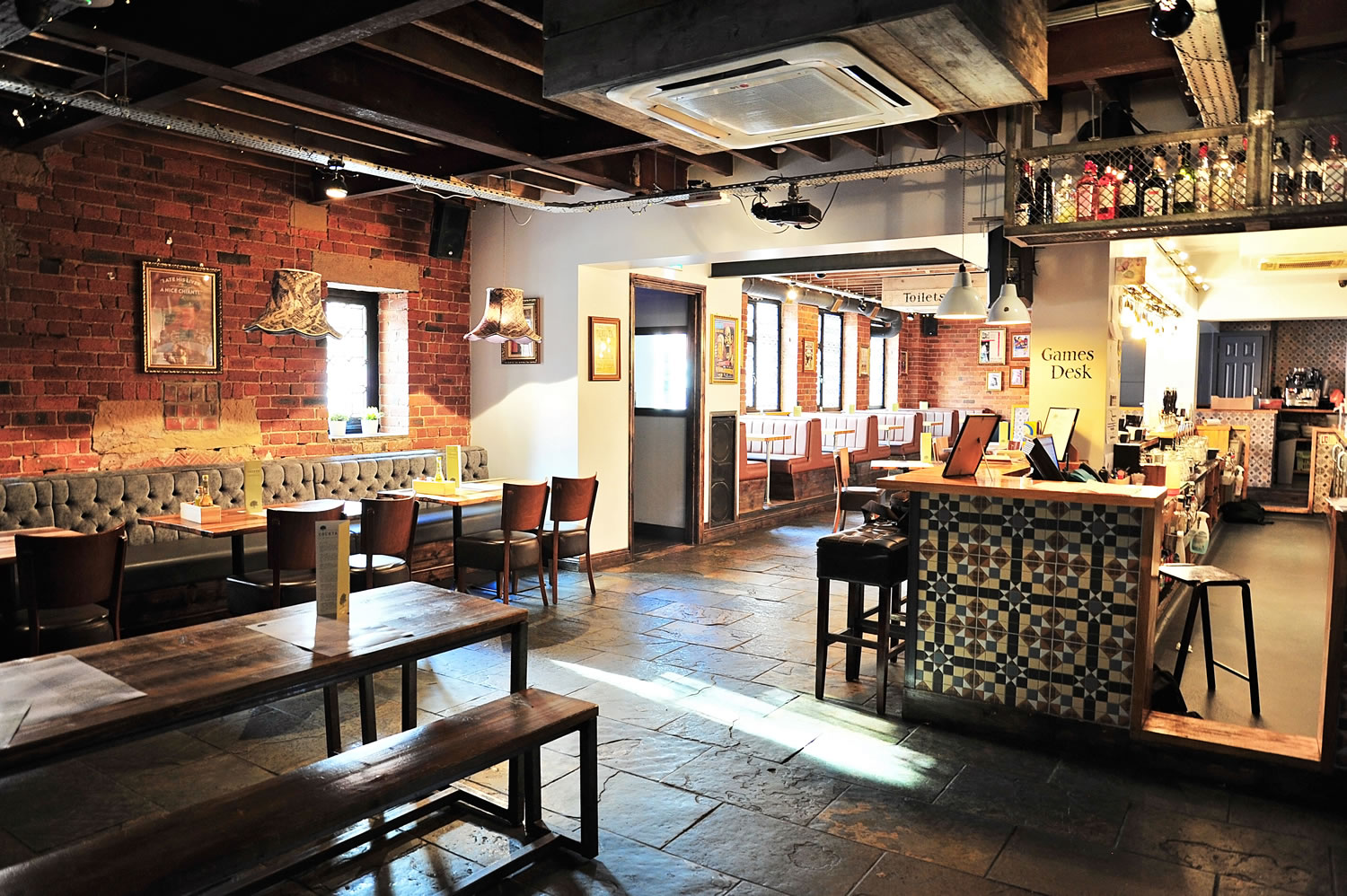 Parkside Tavern Image 8