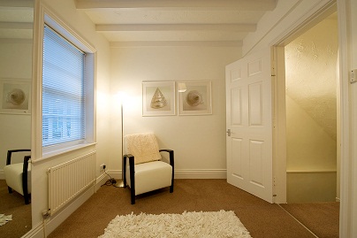 Storm Cottage Image 8