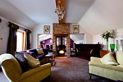 The Oak Tree Inn Image 4