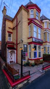 Happy Days Guesthouse Image 2